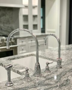 HUMMINGBIRDS DESIGN GRANITE KITCHEN