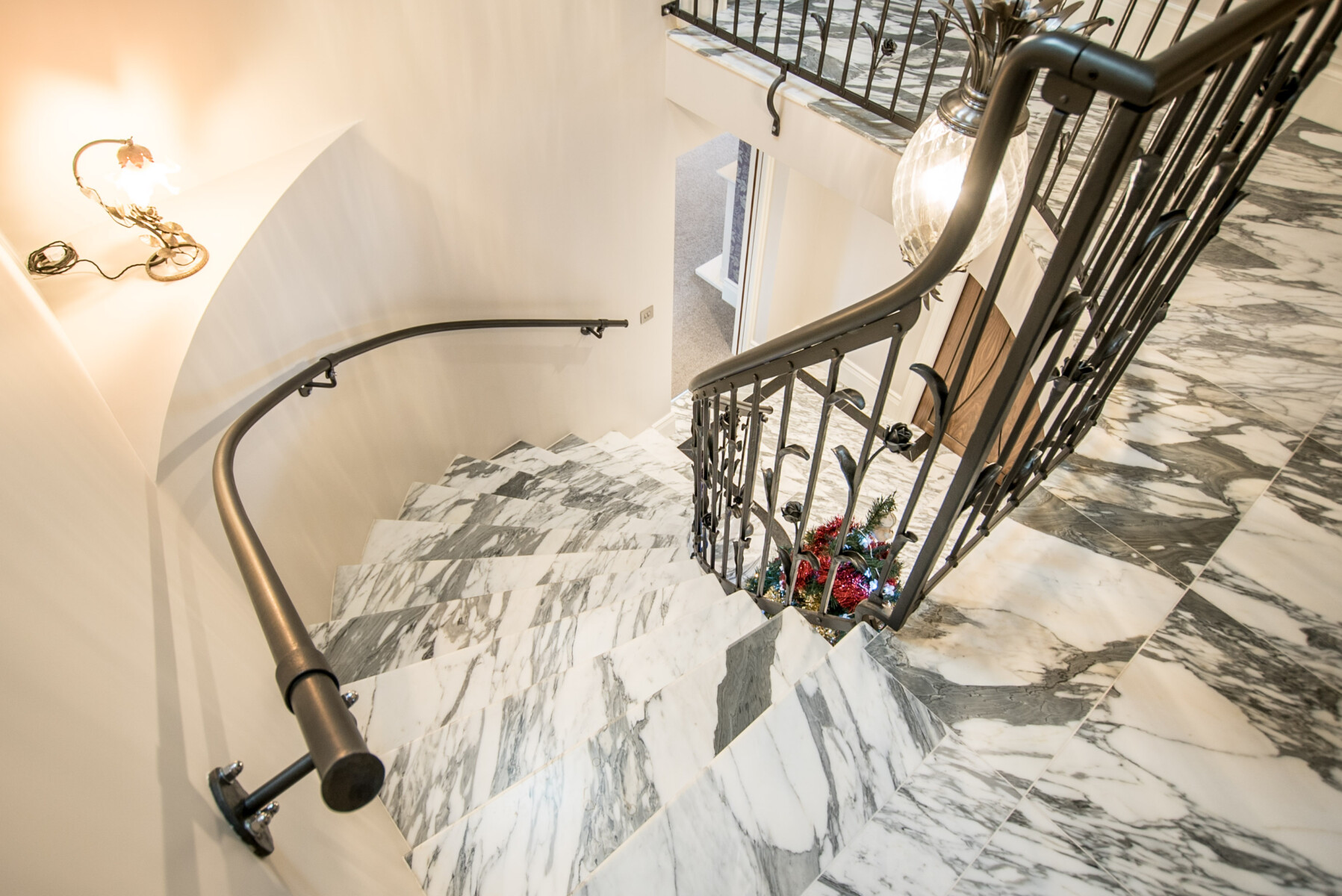 Landford Stone arabescato corchia marble stone flooring on stairs example