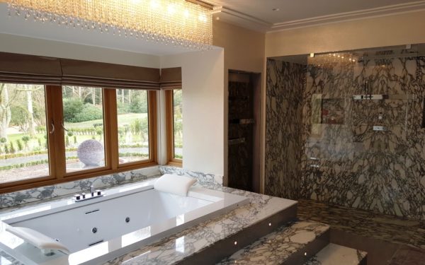 Arabesco Marble Bathroom. Supplied by Landford Stone, UK.