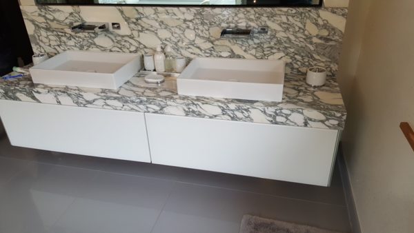 Arabesco Marble Bathroom. Supplied by Landford Stone, UK.