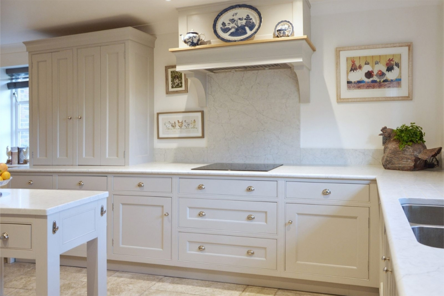Modern Kitchen with white countertops