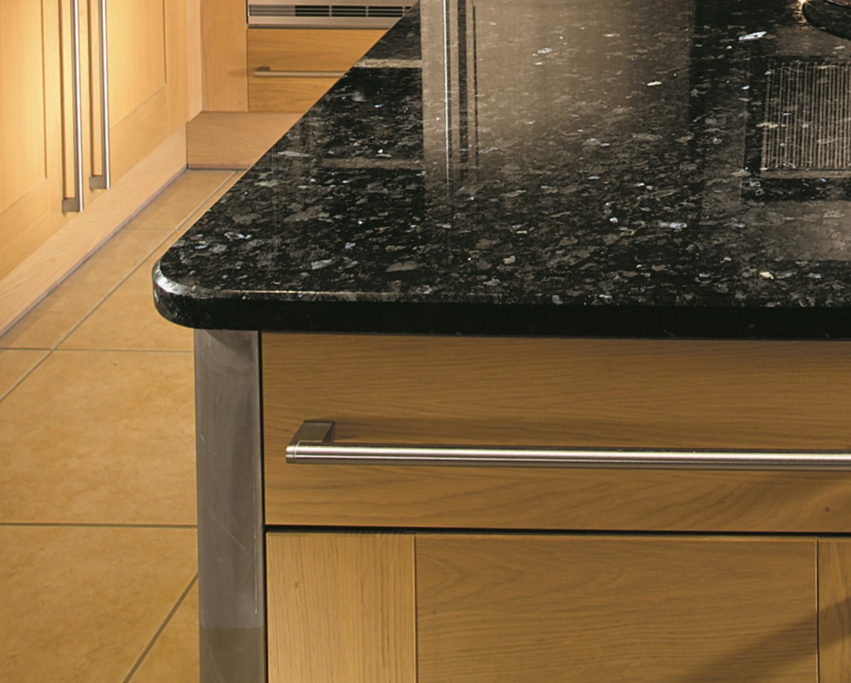 5×5 Chamfered edge detail kitchen worktops 1