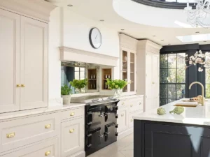 Oyster Quartz Alabaster brings warmth to David Salisbury's Brompton kitchen