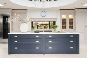 Oyster Quartz Alabaster brings warmth to David Salisbury's Brompton kitchen