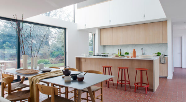 Minimalistic Quartz kitchen. Designed by Strom Architects, supplied by Landford Stone, Wiltshire.