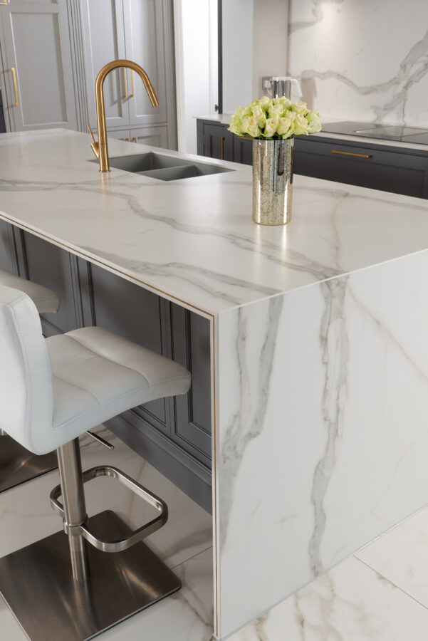 TECHLAM Kalos Bianco Marble Kitchen worktop. Landford Stone, Wiltshire.