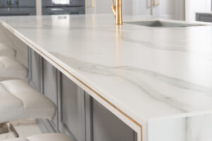 techlam-kalos-brianco-kitchen